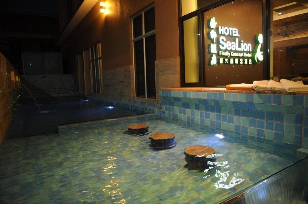 Sea Lion Firefly Concept Hotel Kuala Selangor Buitenkant foto